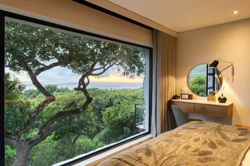 One-Bedroom Luxury Suite