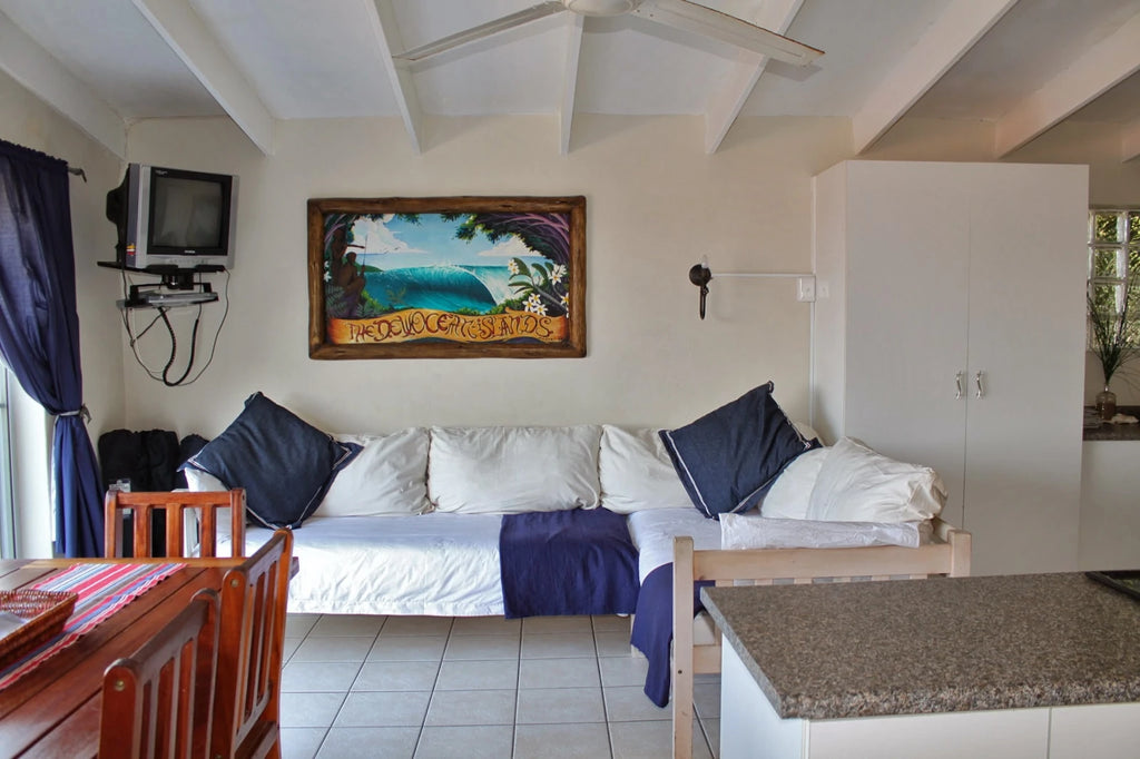 Ansteys Beach Self Catering Apartments & Backpackers, Bluff South Africa