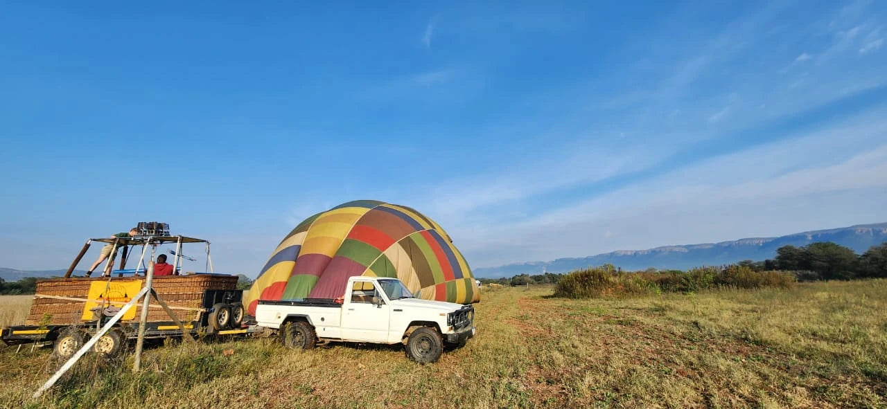 Bill Harrop's "Original" Balloon Safaris, 
R560 Skeerpoort South Africa