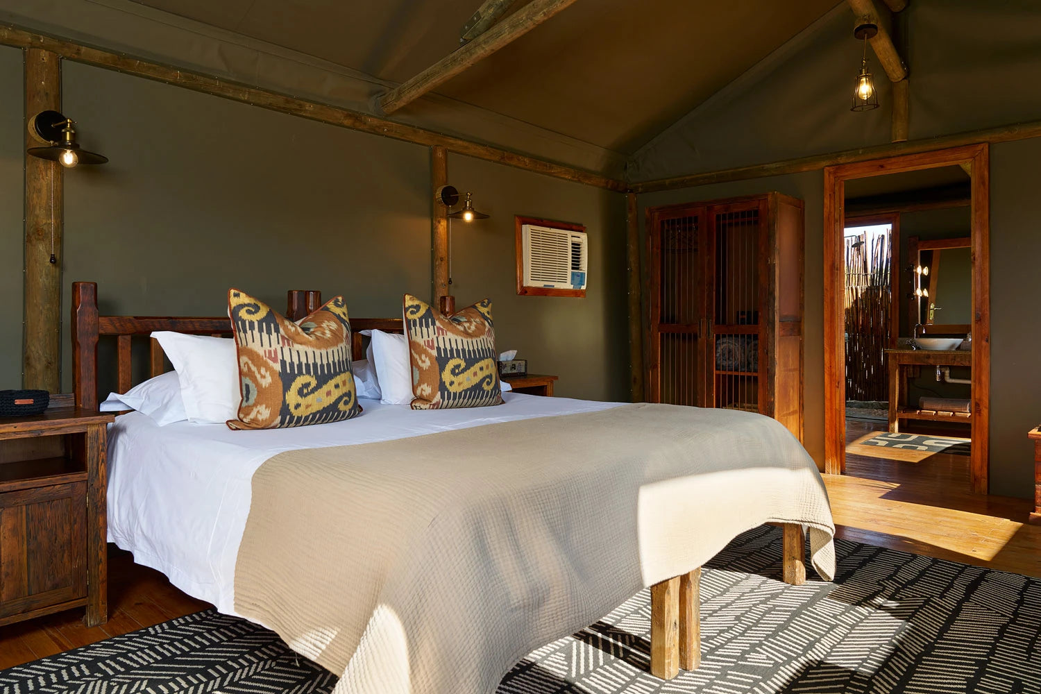 Buffelsdrift Game Lodge, Oudtshoorn South Africa