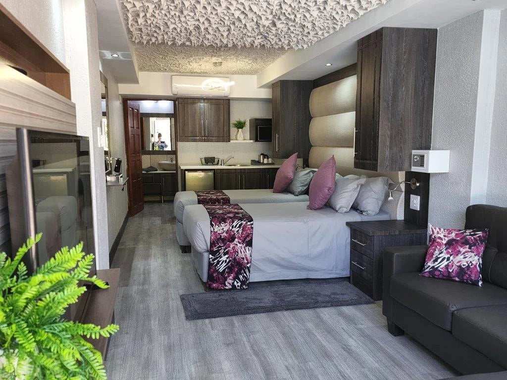 Bushman's Rock Country Lodge, Pretoria South Africa