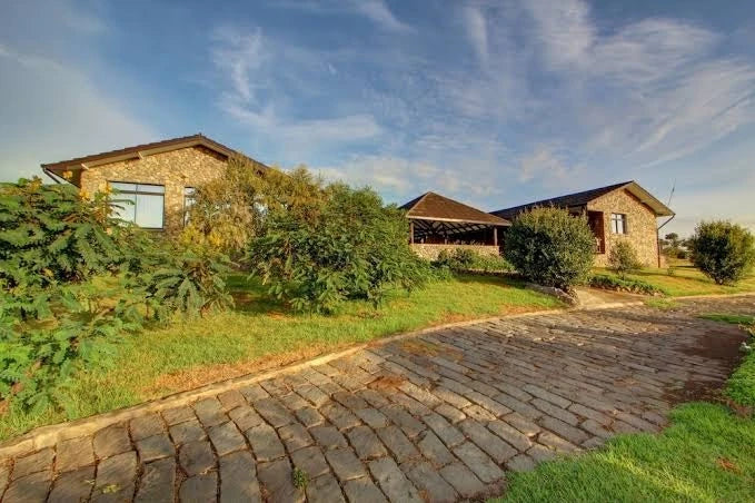 Camp Carnelley's, Sulmac Village Kenya