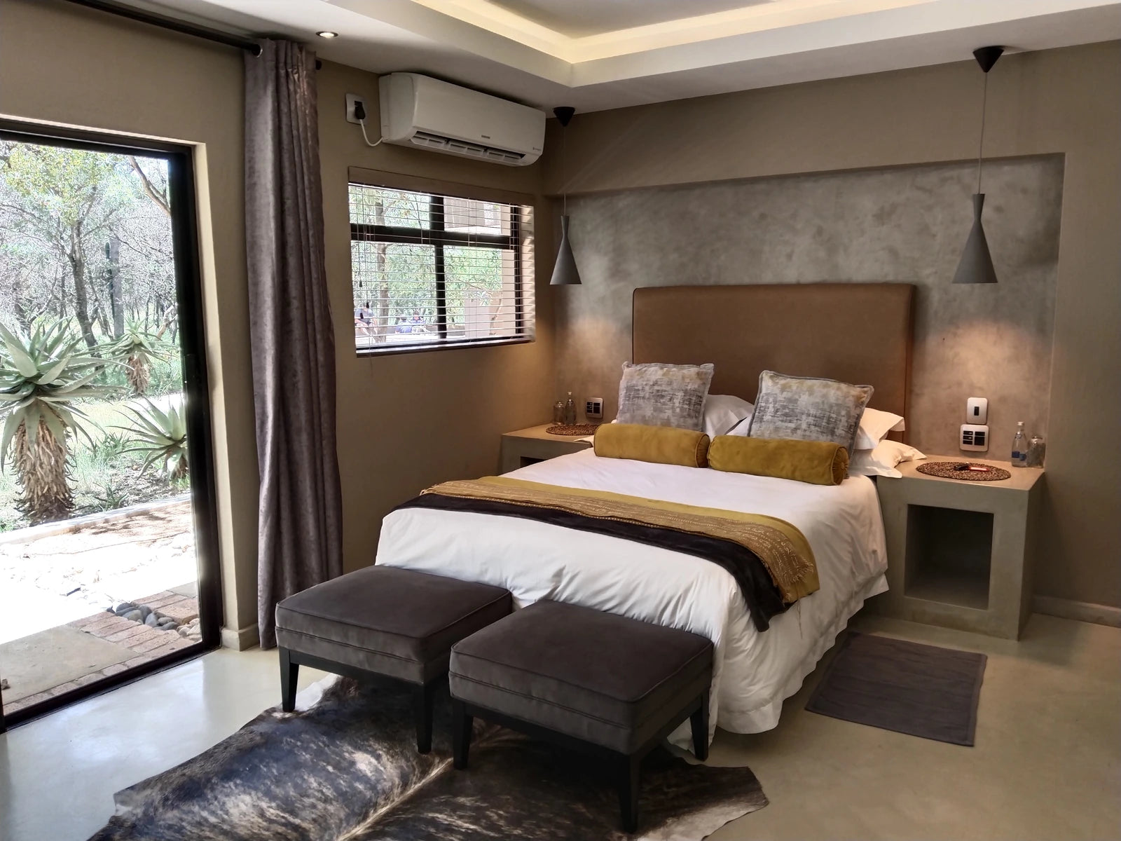 Camp Discovery, 
Dinokeng South Africa