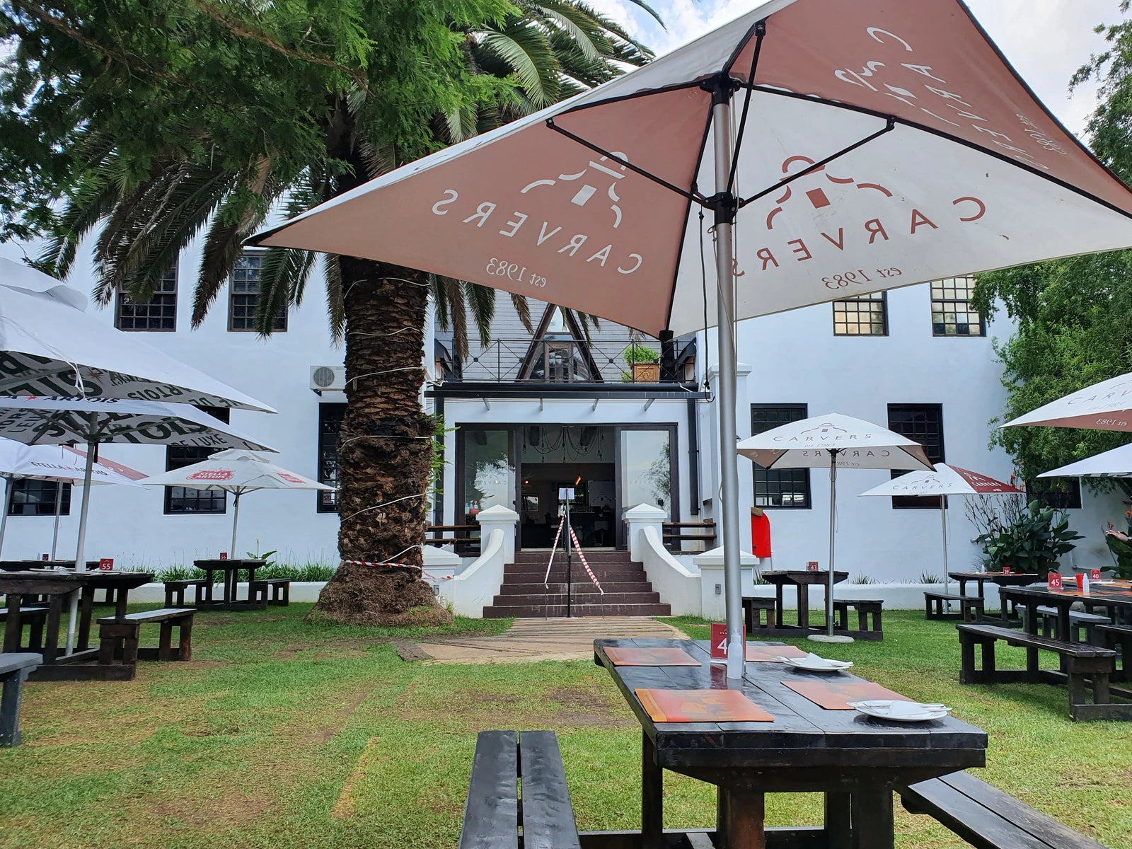Carvers Restaurant and Tulbach Pub, Randburg South Africa