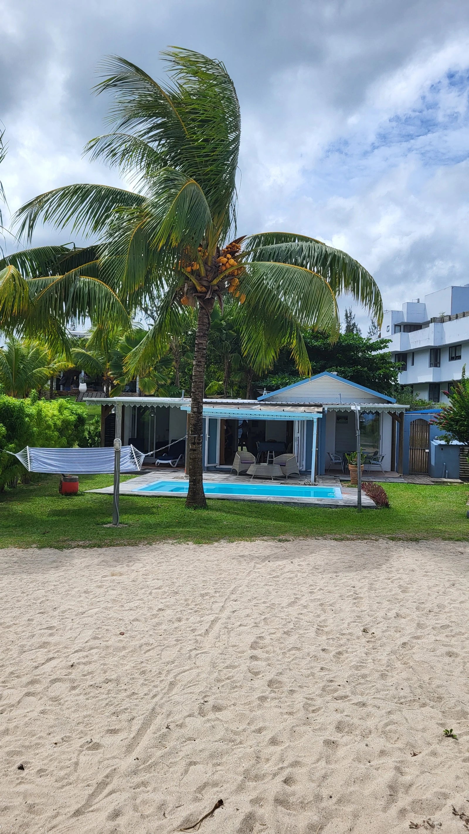 Chalet Kestrel, Surinam Mauritius