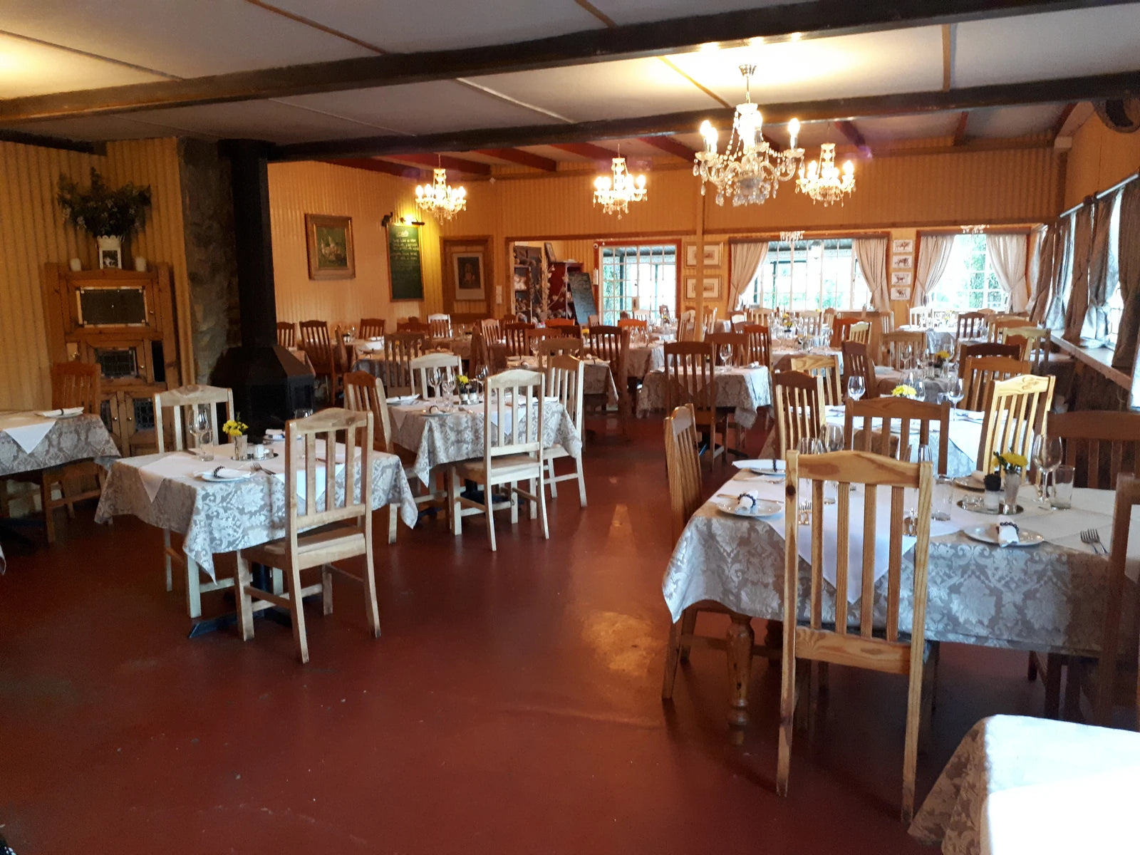 Clementines Restaurant & Bar Clarens, Clarens South Africa