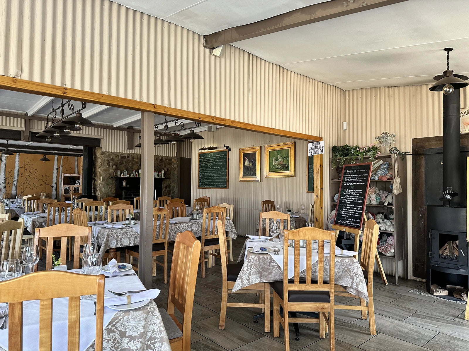 Clementines Restaurant & Bar Clarens, Clarens South Africa