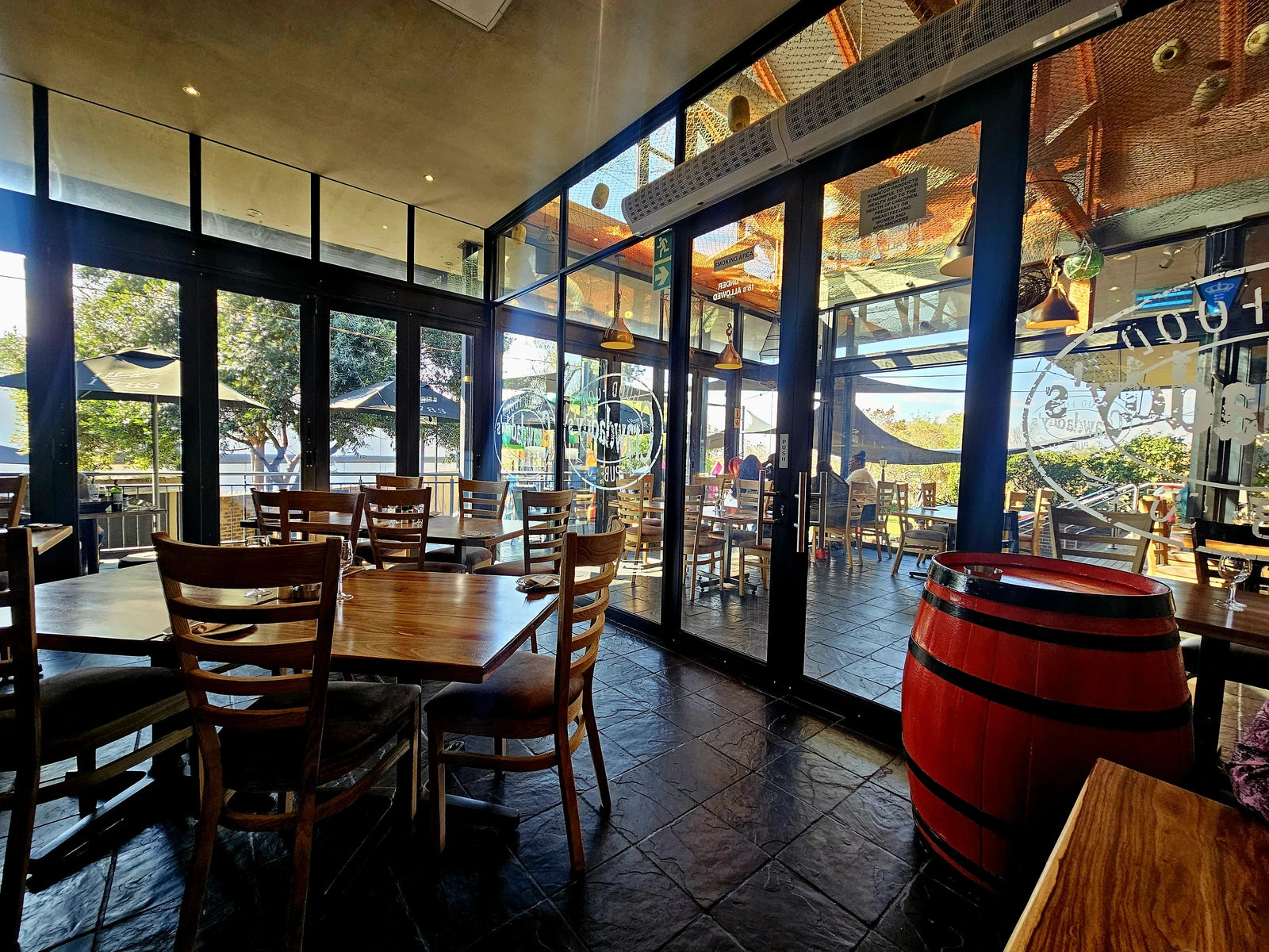 Crawdaddy's Silver Lakes, Shere South Africa