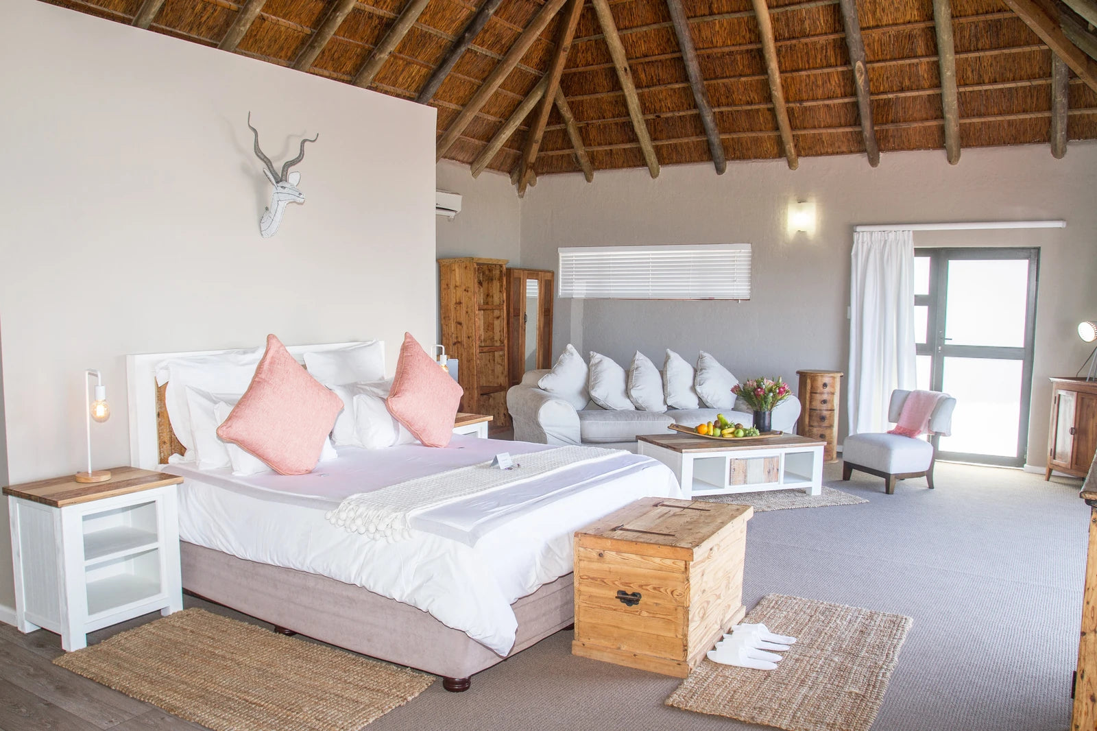 Crawfords Beach Lodge, KuGompo City South Africa