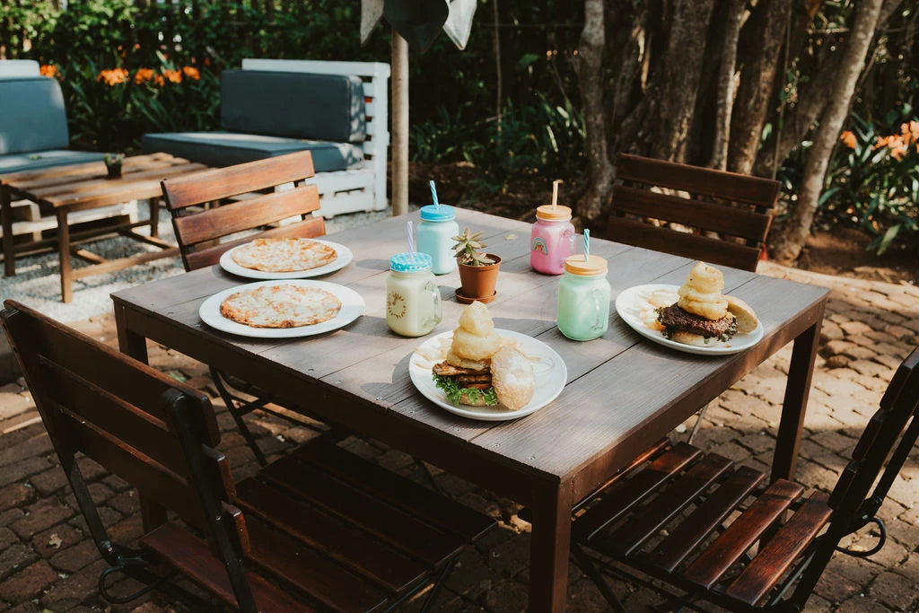 Da Loose Mongoose Pub & Grill and Guest House, White River South Africa