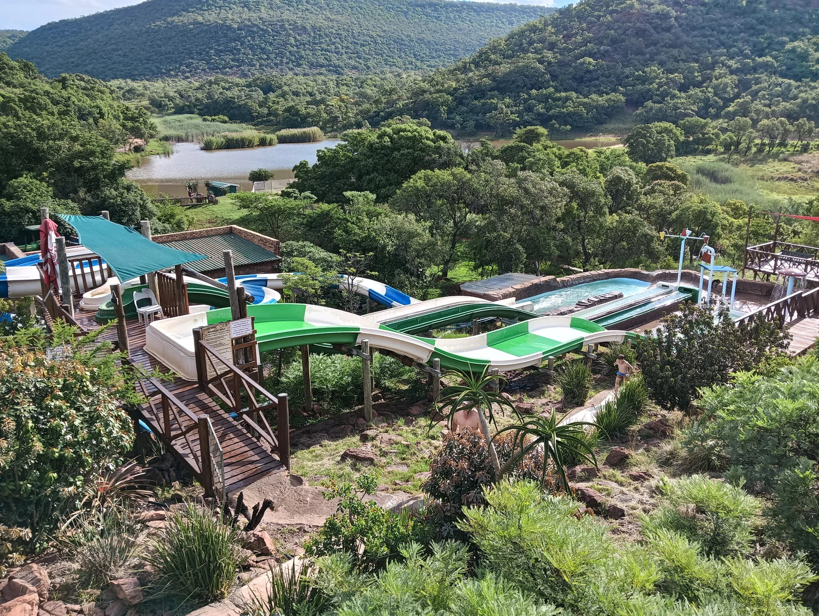 De Voetpadkloof Resort, 
Farm 1 Toevlugt 269 N11 South Africa