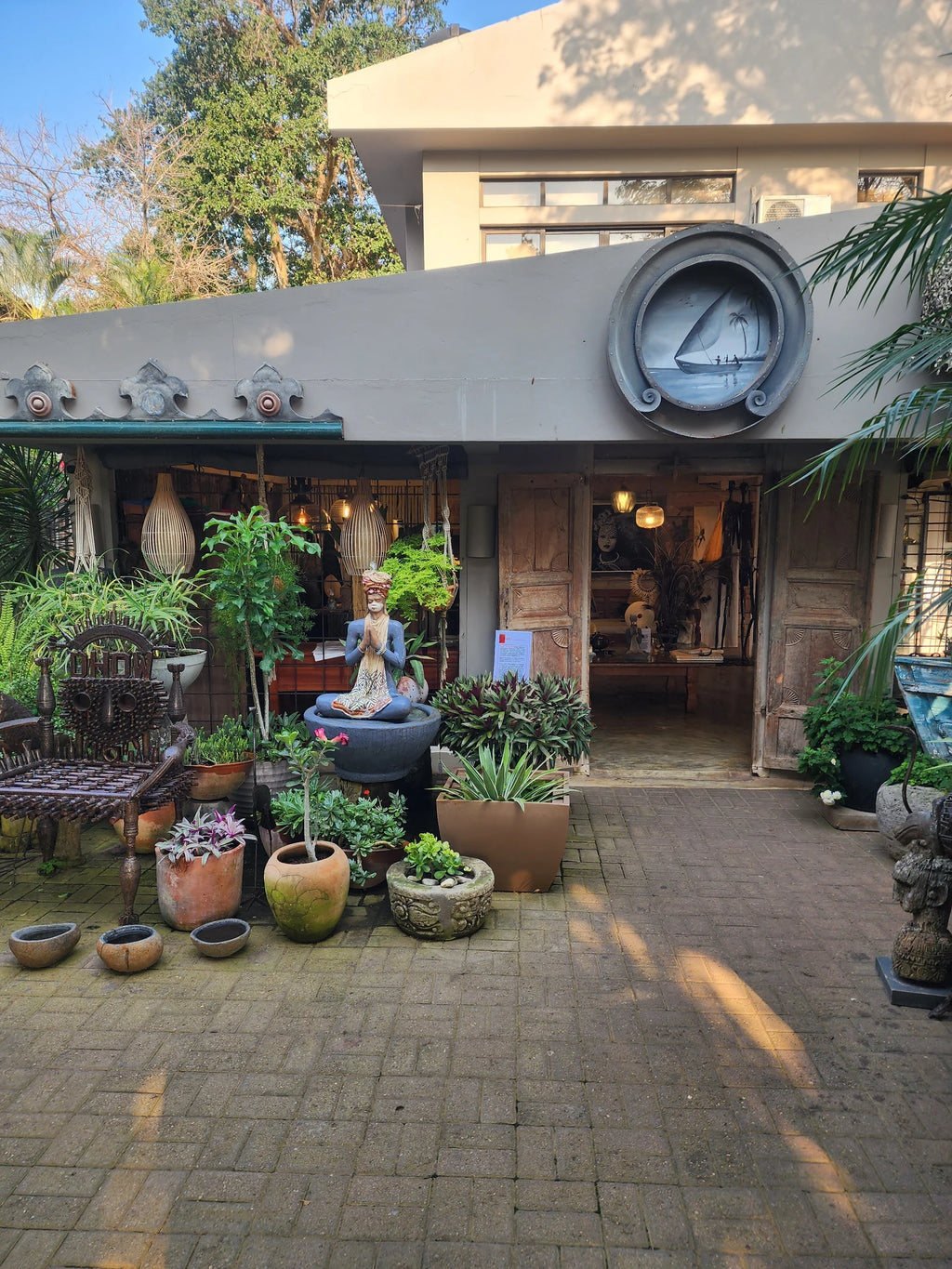 Dhow Restaurant and Art Gallery, Maputo Mozambique