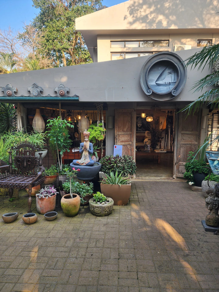 Dhow Restaurant and Art Gallery