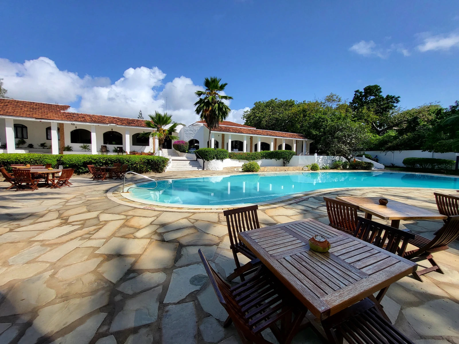 Diani Sea Lodge, Diani Beach Kenya