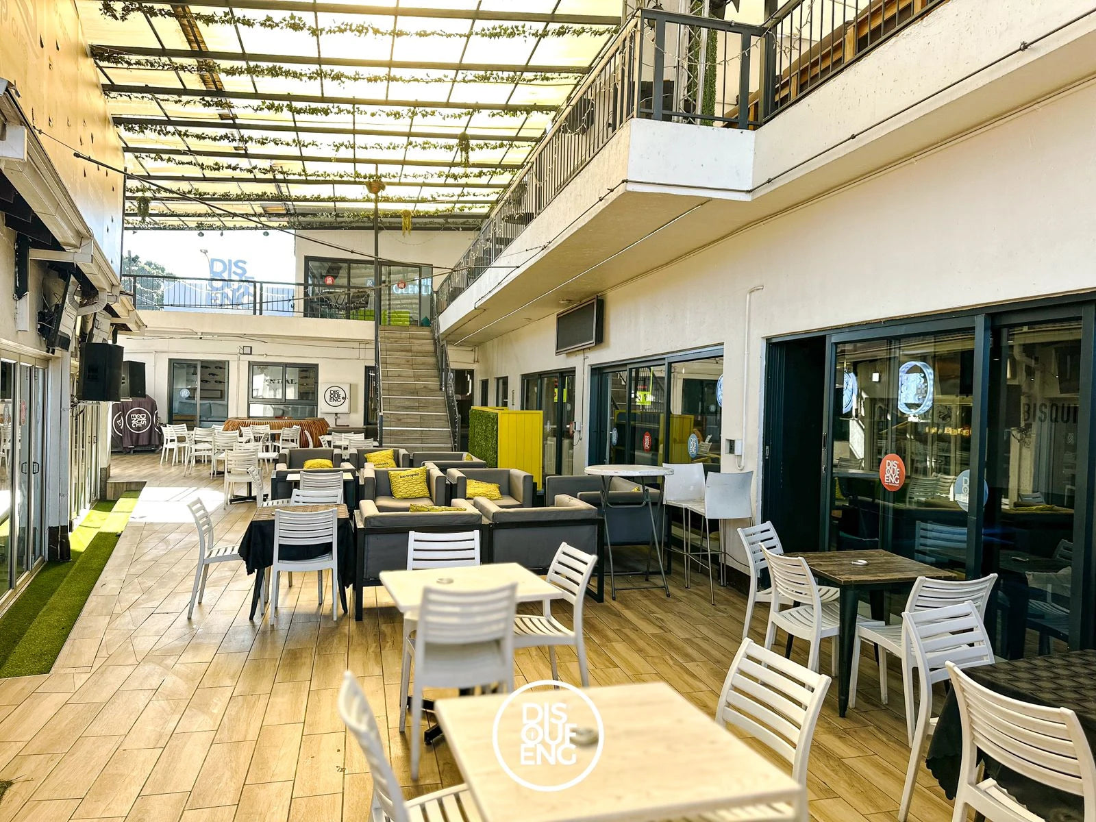 Disoufeng Pub & Restaurant, Meadowlands West South Africa
