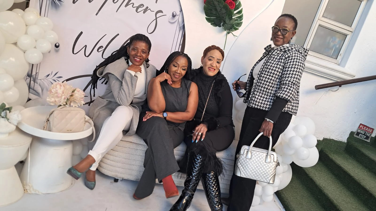 Disoufeng Pub & Restaurant, Meadowlands West South Africa