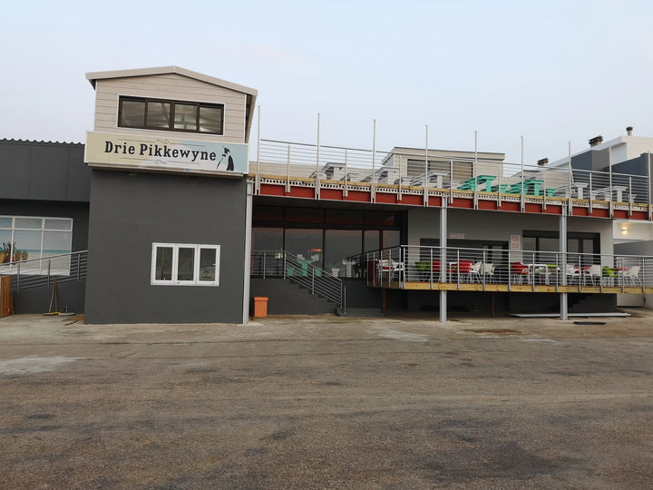 Drie Pikkewyne Restaurant