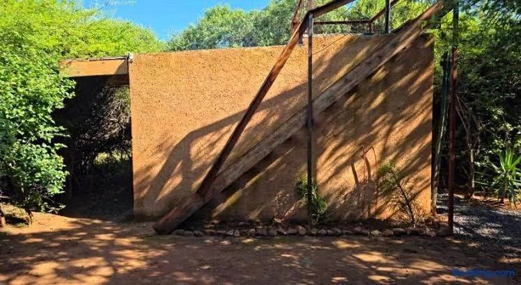 Elephant Sanctuary Hartbeespoort, Hartbeespoort South Africa