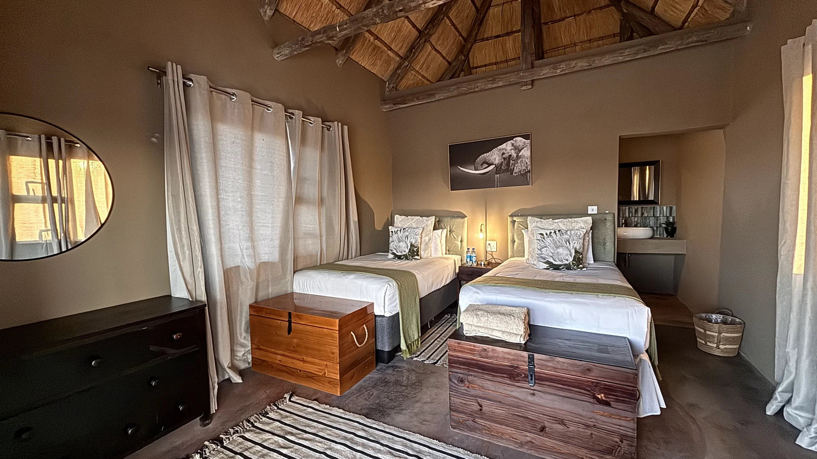 Elephant Sands Lodge, Nata Botswana