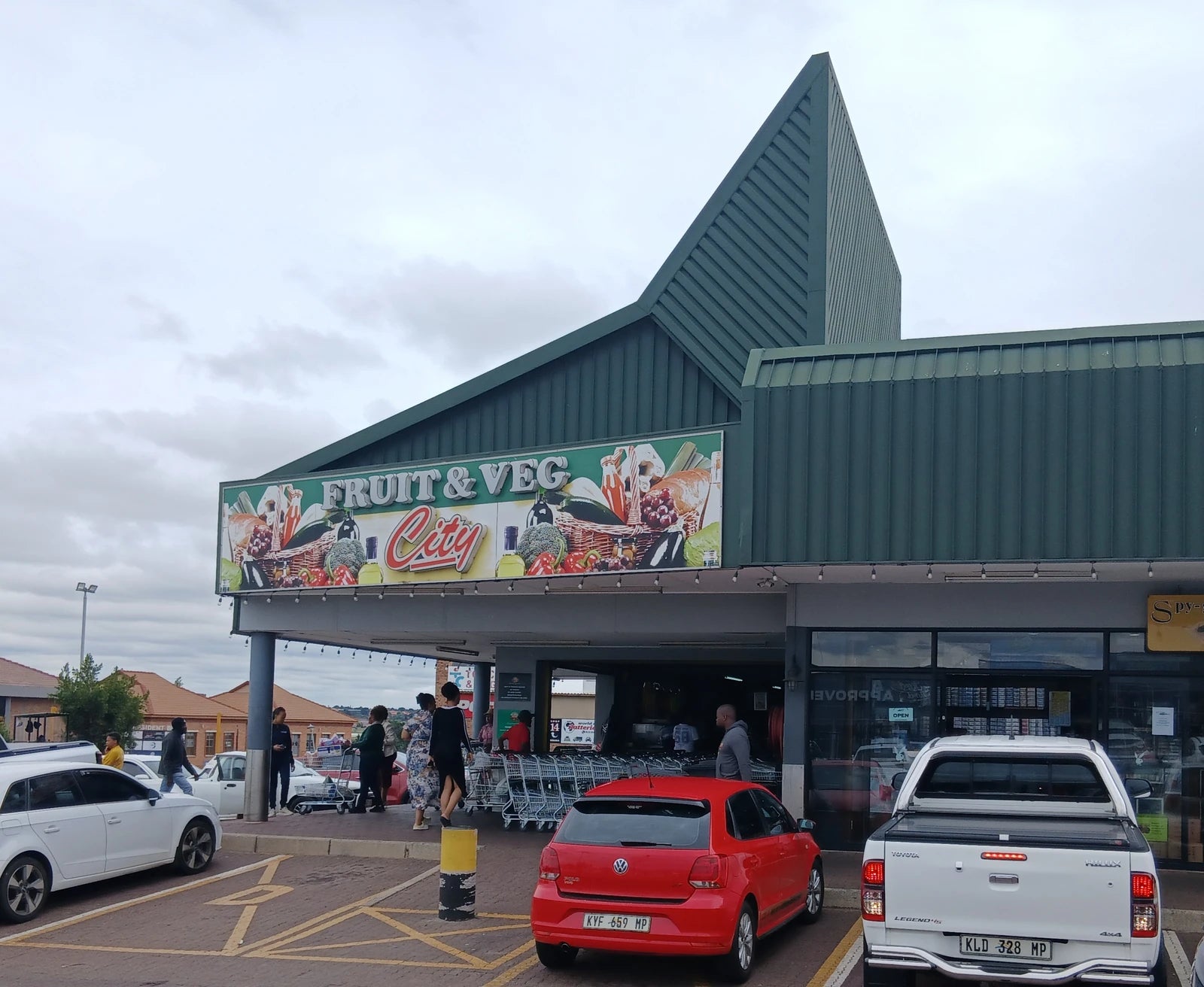 Food Lover's Market Witbank, eMalahleni South Africa