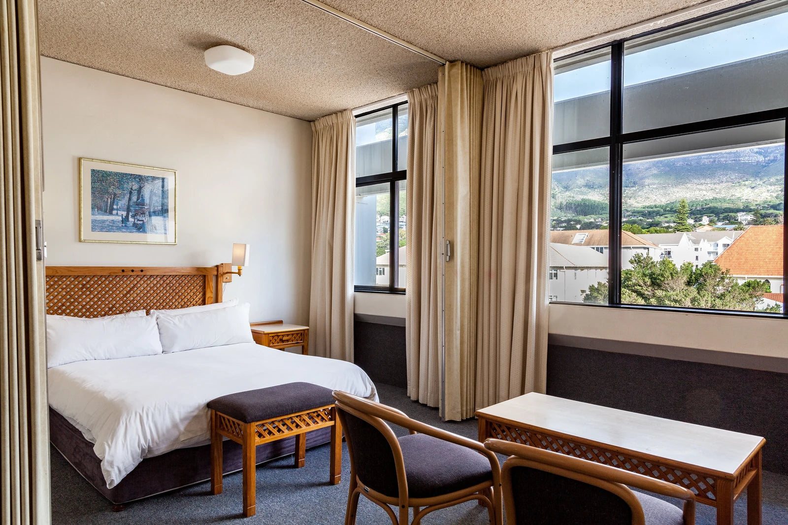 Gardens Centre Holiday Apartments, Cape Town South Africa