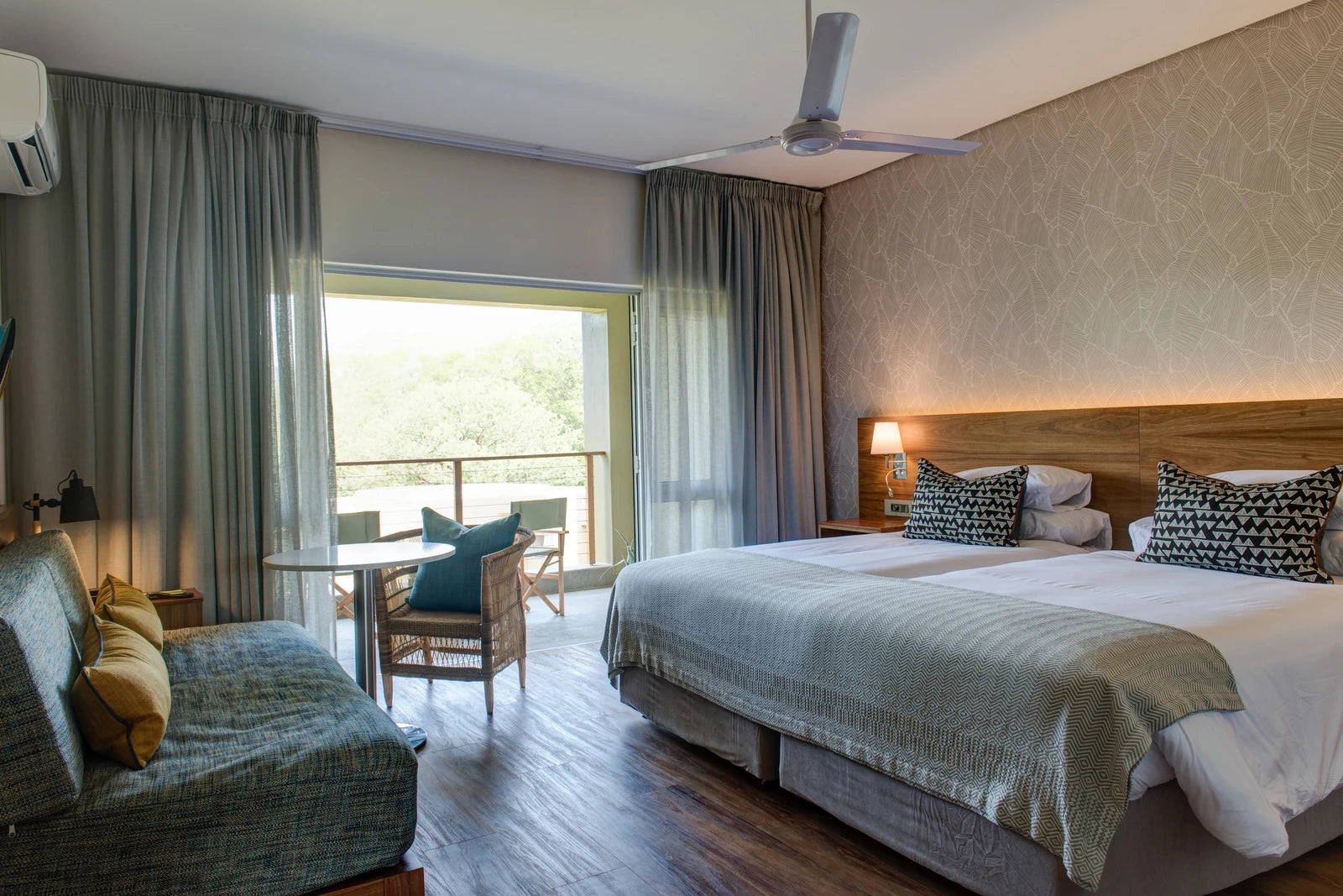 Ghost Mountain Inn & Safaris, eMkhuze South Africa