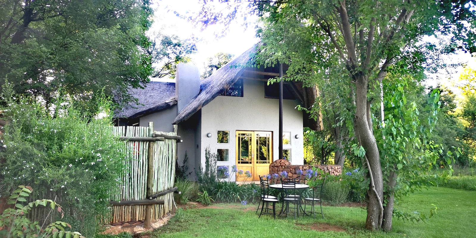 Green Leaves Country Lodge & Venue, Hartbeespoort South Africa