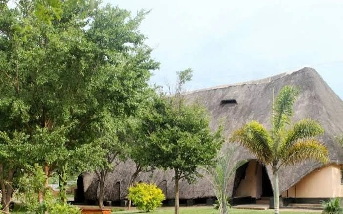 Harry's Grill Restaurant, Bar and Pool, Lilayi Zambia
