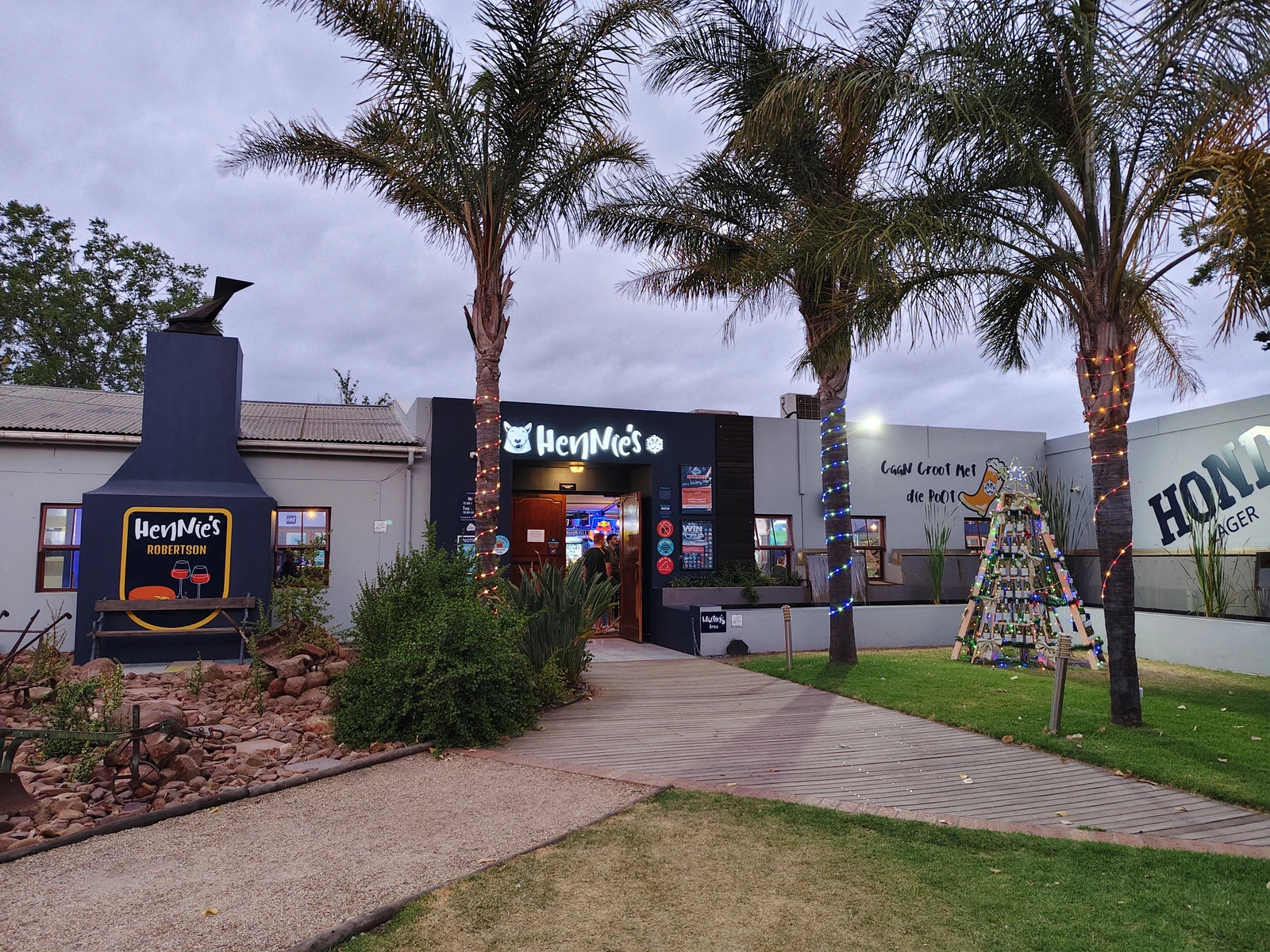 Hennie's Robertson, Robertson South Africa