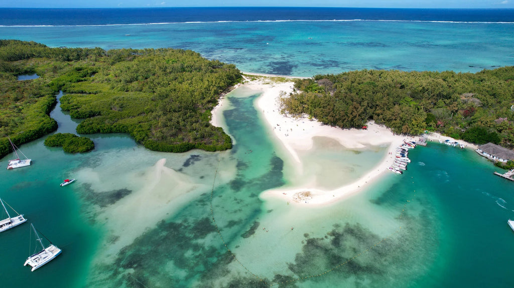 Ile Aux Cerfs Leisure Island, Trou d'Eau Douce Mauritius