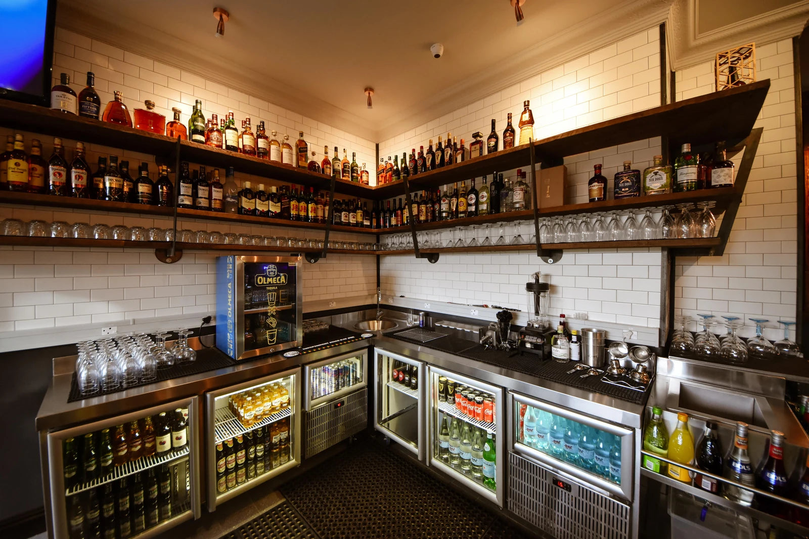 Jackson and Black Grill & Pizzeria | TYGER, Tygervalley South Africa