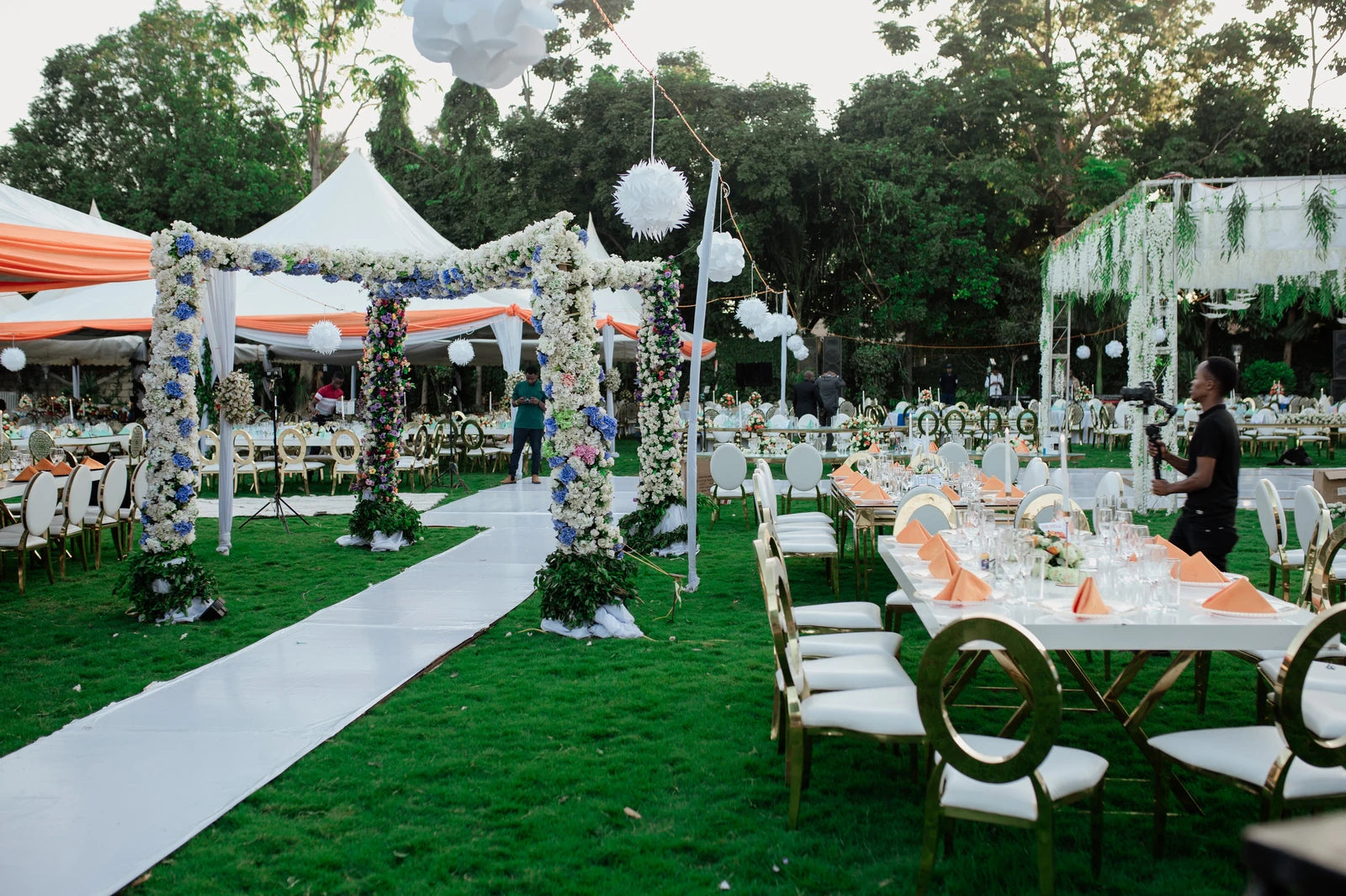 Kili Home Garden Bar and Restaurant, 
Cemetery Rd Tanzania