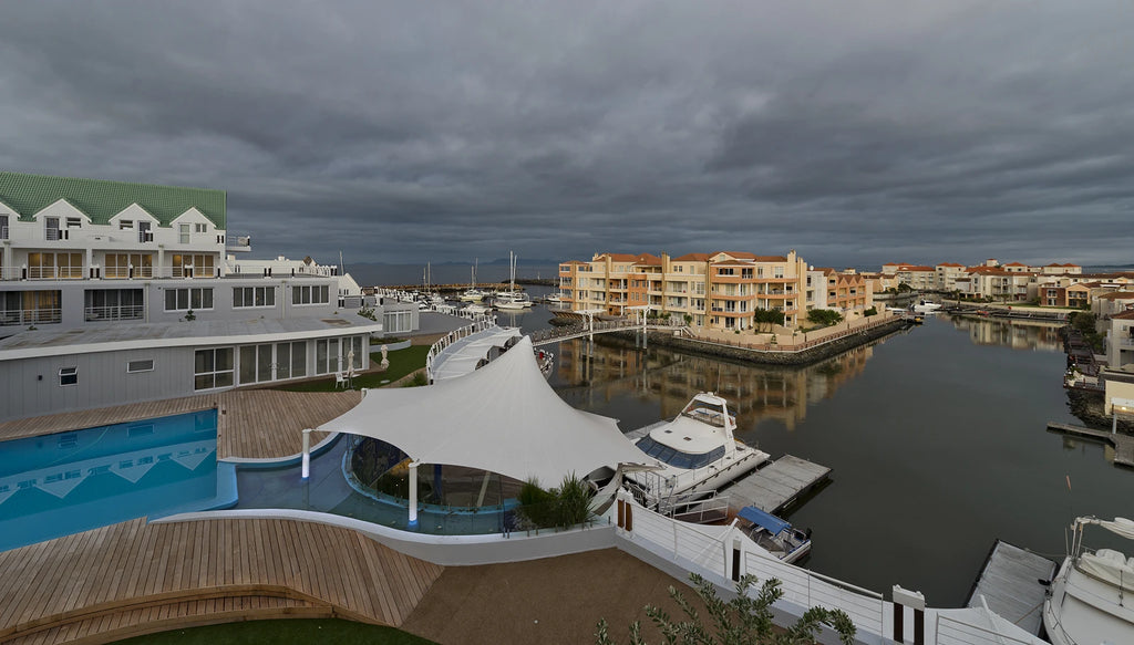 Krystal Beach Hotel, Central South Africa