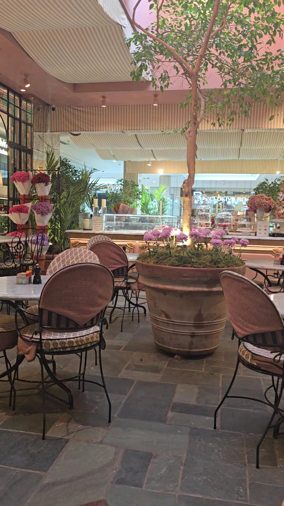 Le Parc, Johannesburg South Africa
