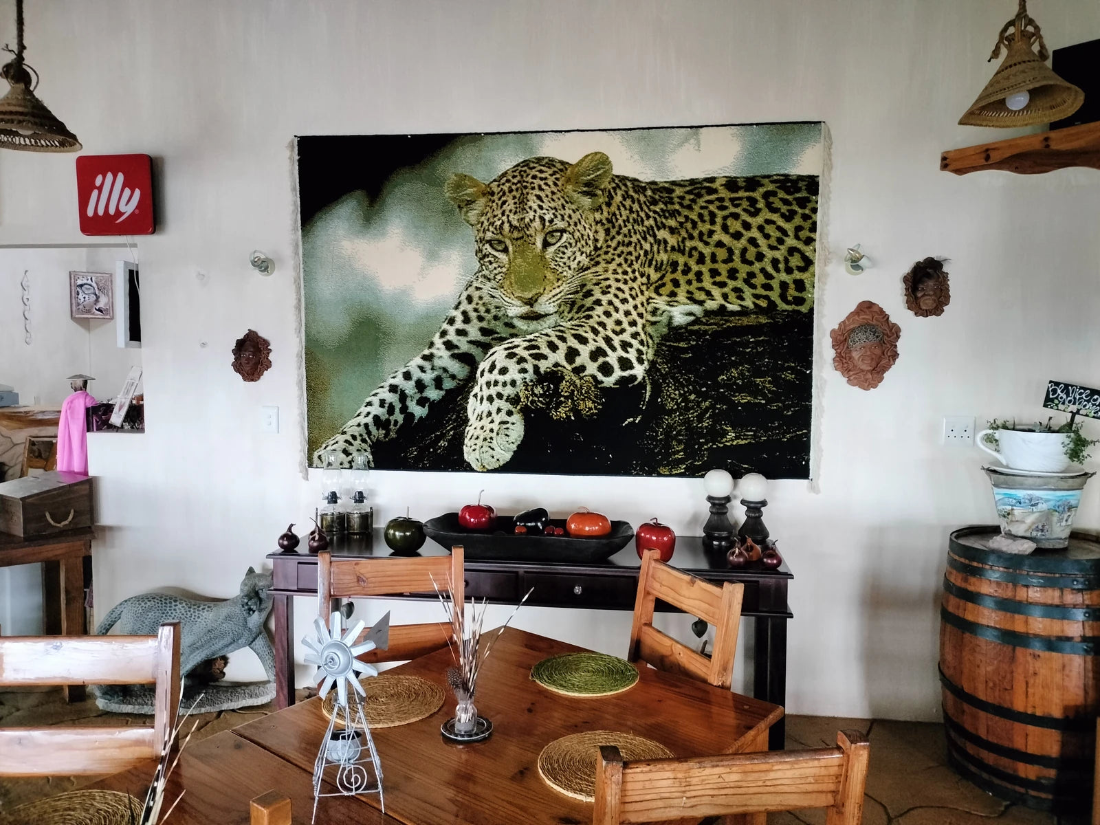 Leopard Rock Coffee Shop and Lookout Chalets, Izingolweni South Africa