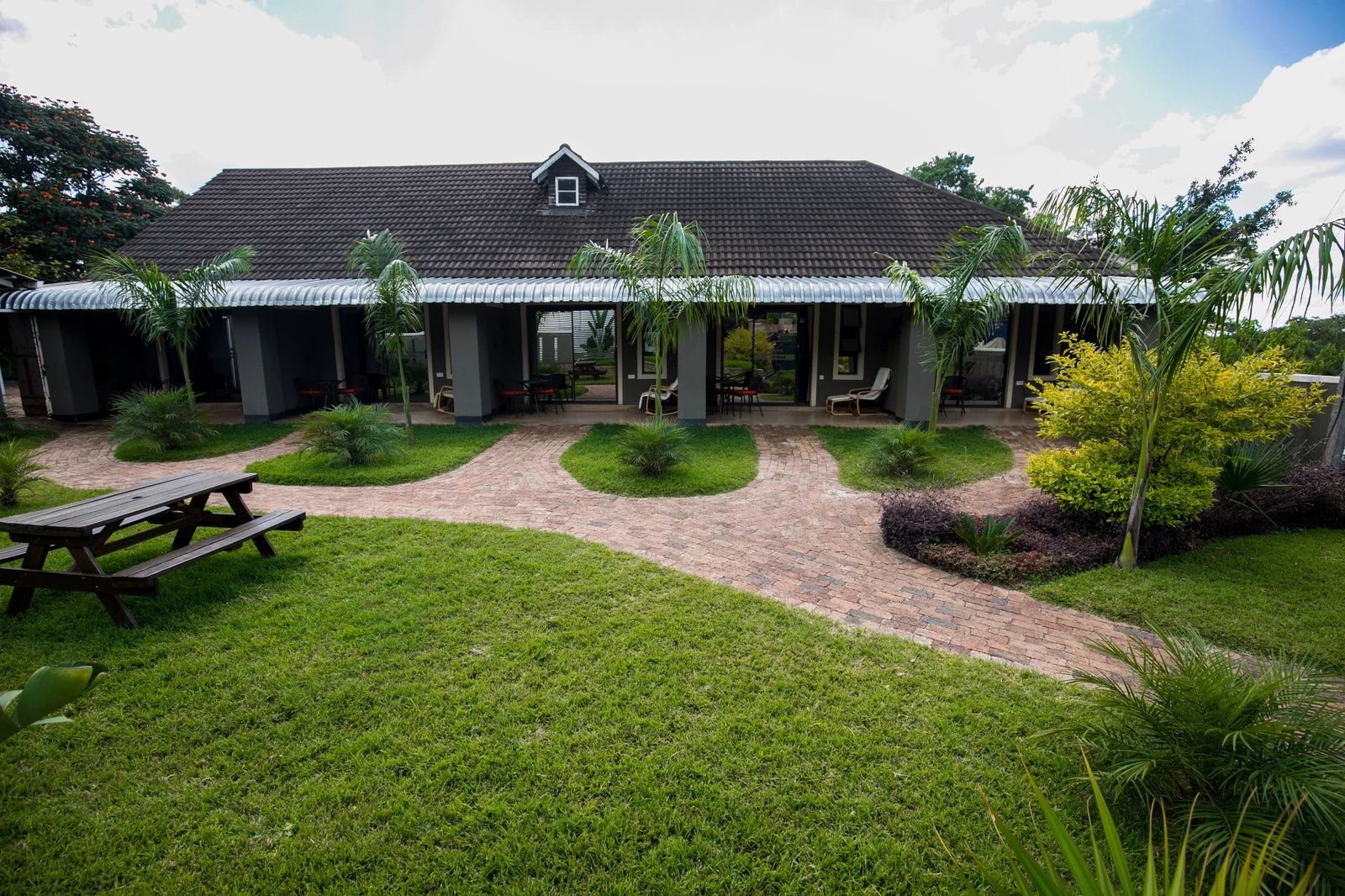 Manna Safari Lodge, 
Harare Zimbabwe
