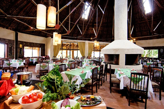 Mara Sopa Lodge, Ololaimutiek Village Kenya