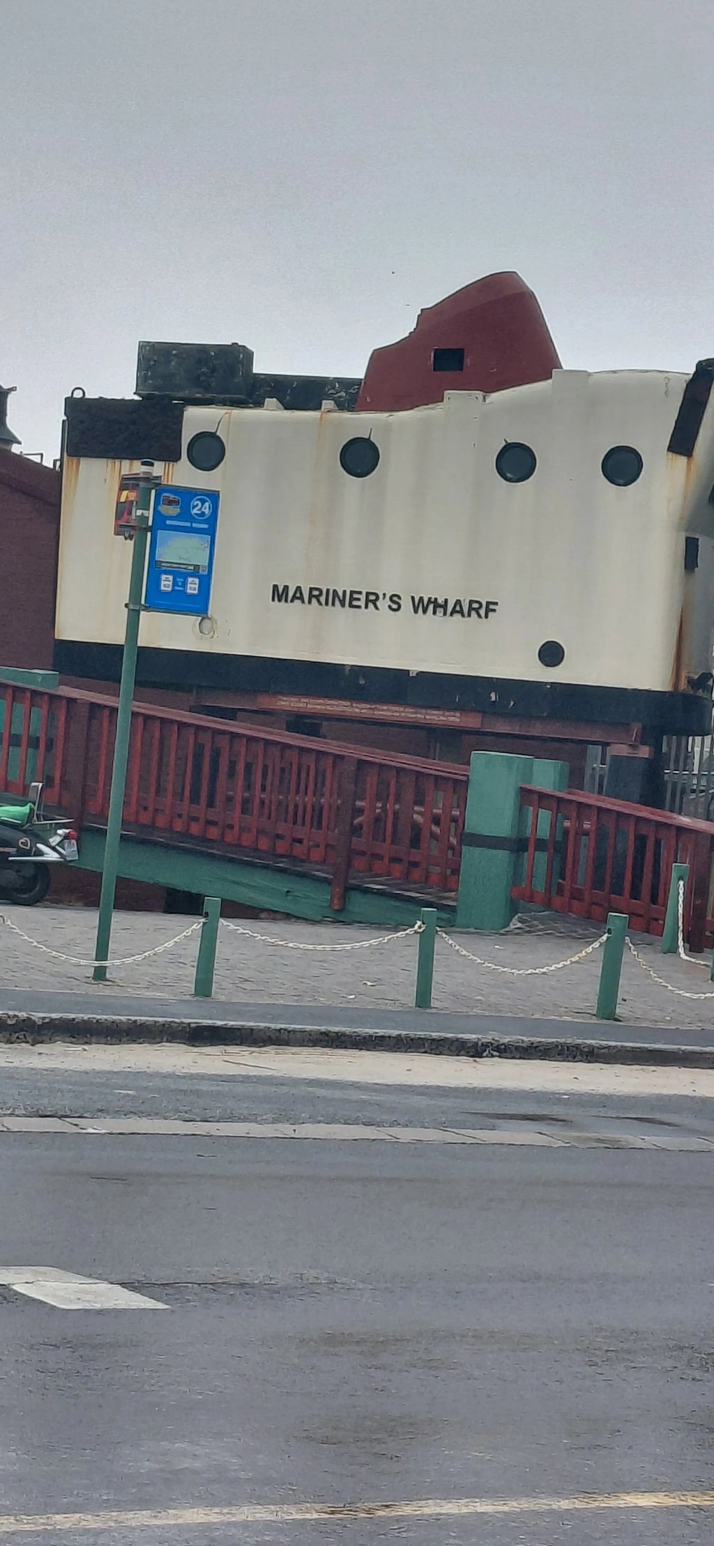 Mariner's Wharf Harbour Front Emporium, Cape Town South Africa