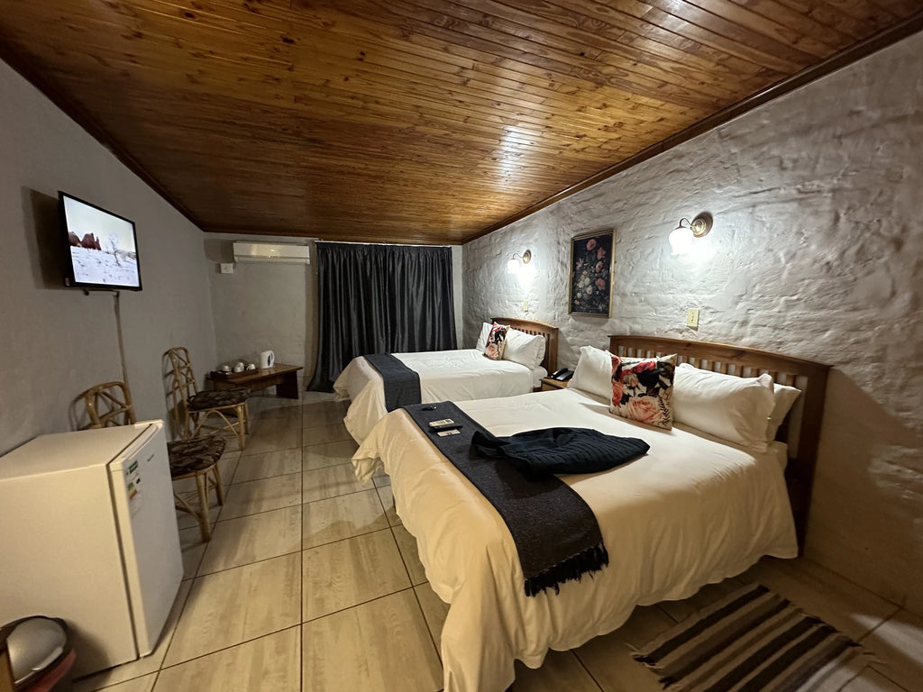 Merino Inn Hotel, at the crossing with the N9 between the Engen 1 Stop and the KFC South Africa