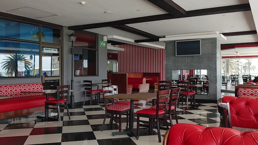 Mike's Kitchen Humewood, Gqeberha South Africa
