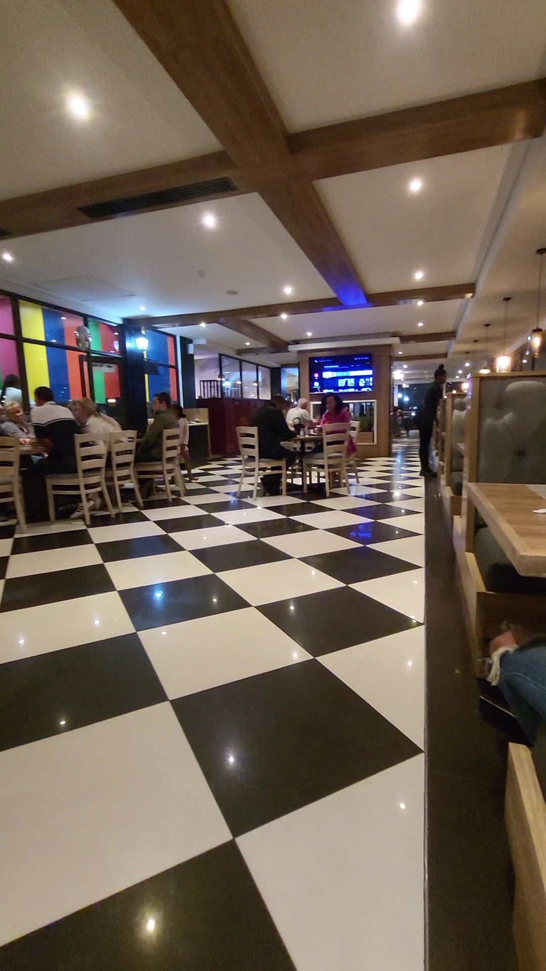 Mike's Kitchen Humewood, Gqeberha South Africa