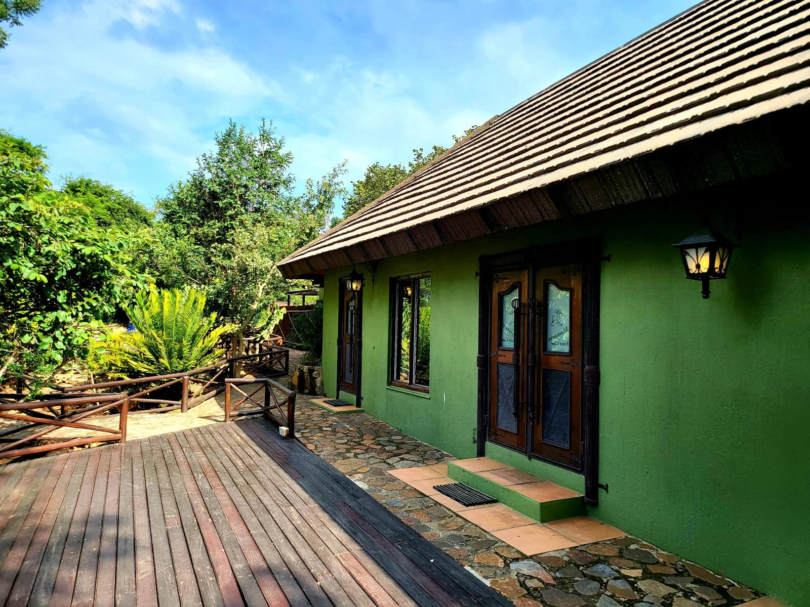 Moholoholo Animal Rehabilitation Centre, 
Hoedspruit South Africa