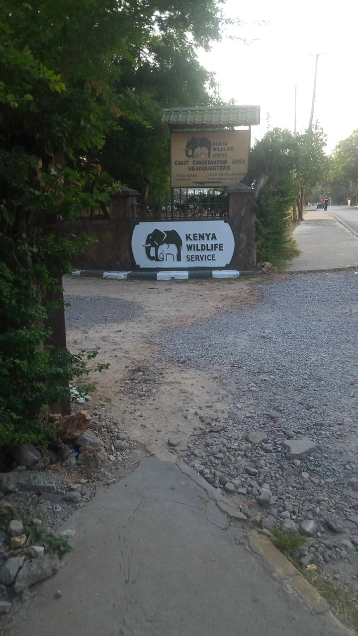 Nguuni Nature Sanctuary, Mombasa Kenya