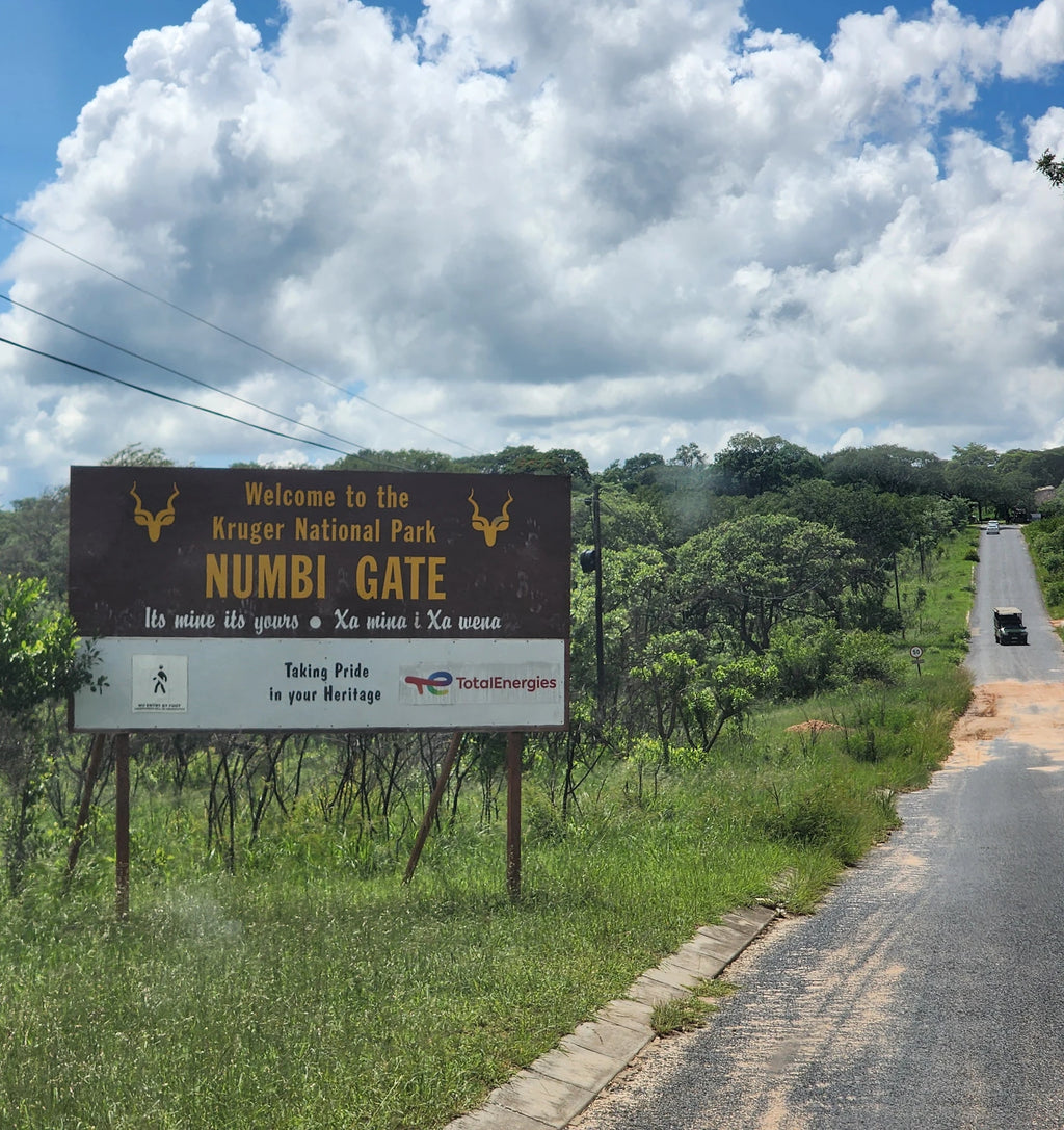 Numbi Gate @ Kruger National Park, 
Pretoriuskop - Skukuza Rd South Africa