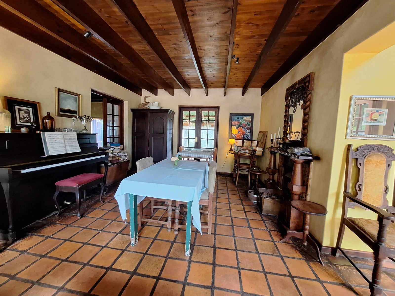 Oudebosch Country Cafe, 
R102 South Africa