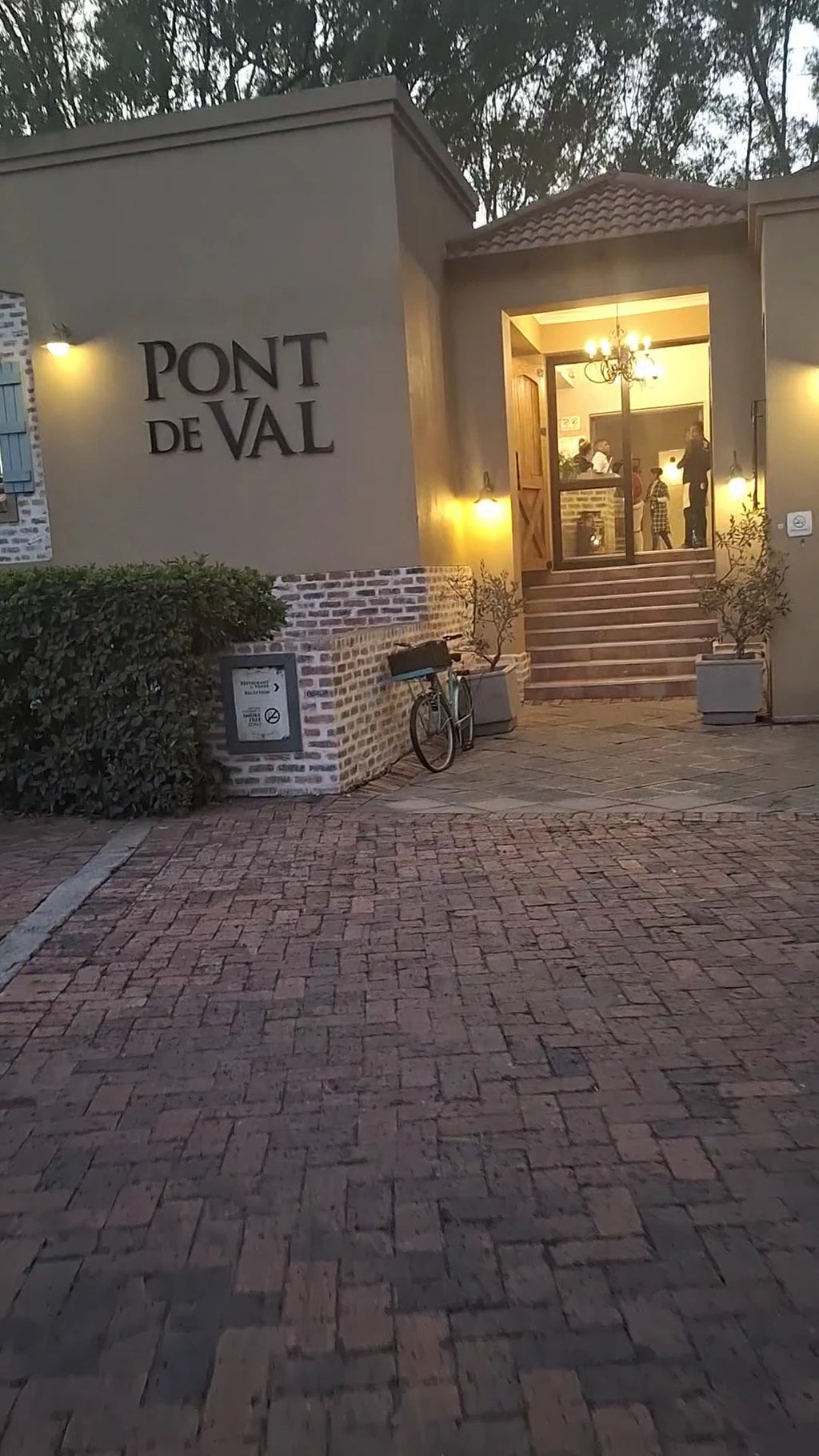 Pont de Val, 9585 Vaal River Rd South Africa