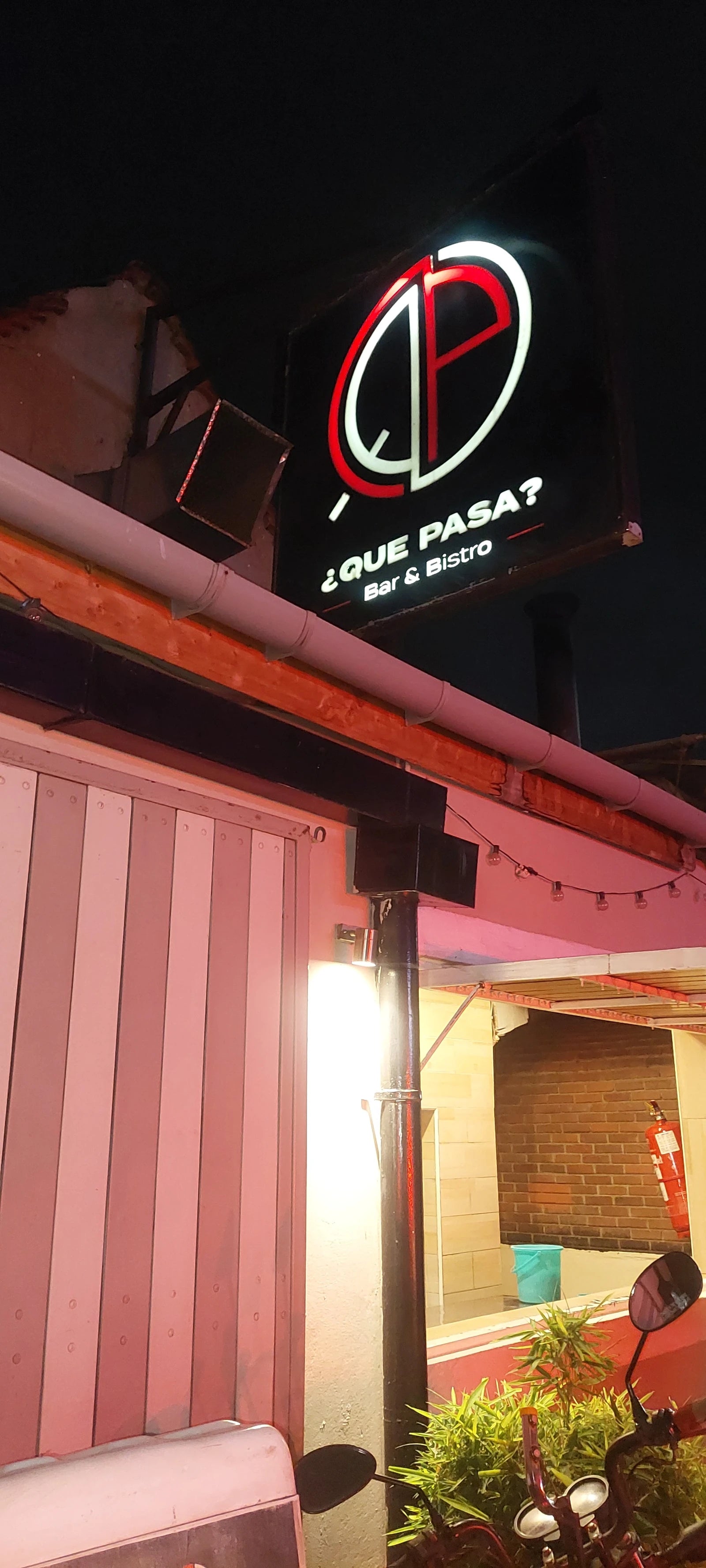 Que Pasa Bar & Bistro, Nairobi Kenya