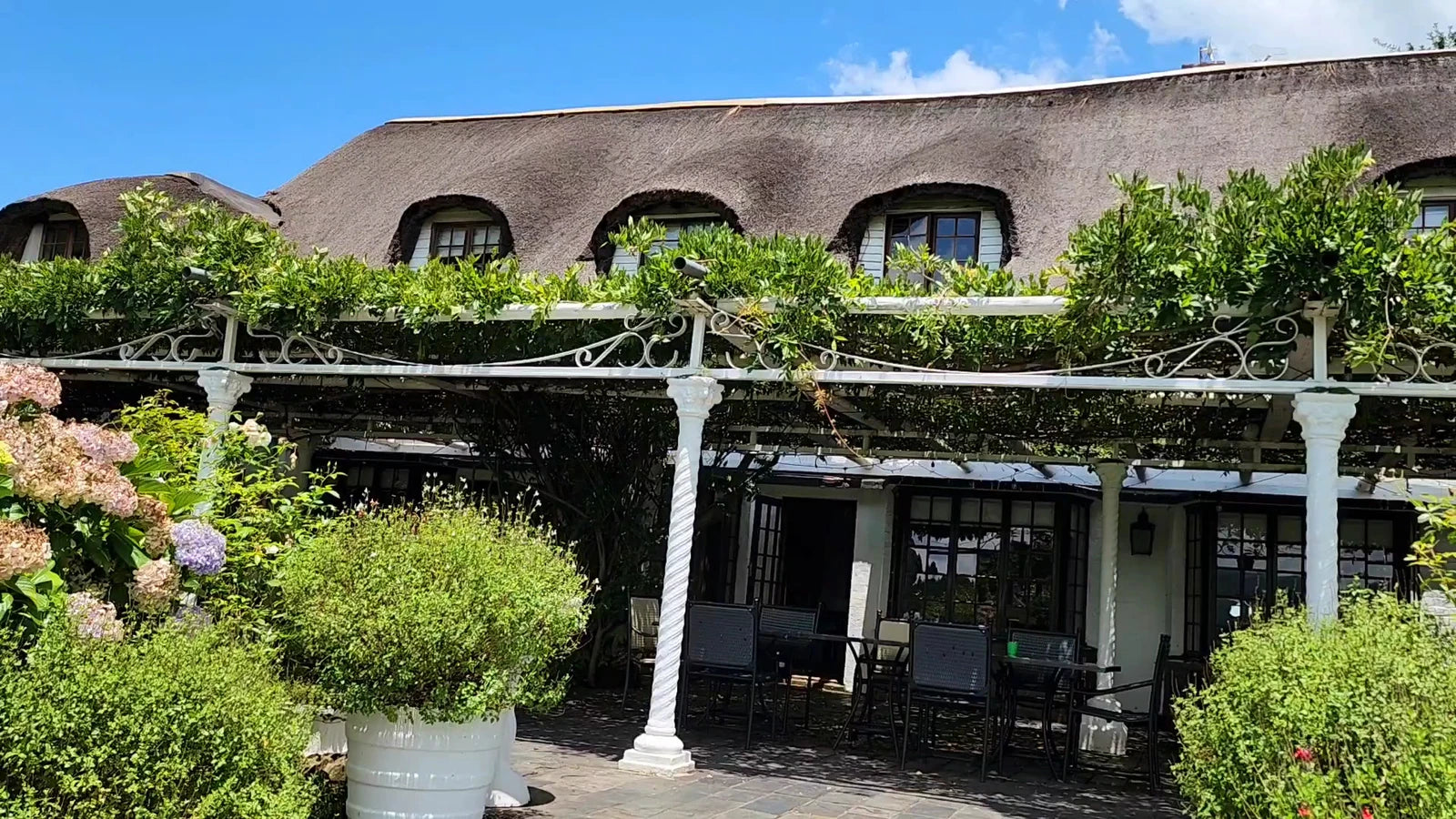 Rawdons Hotel & Brewery, Nottingham Road South Africa
