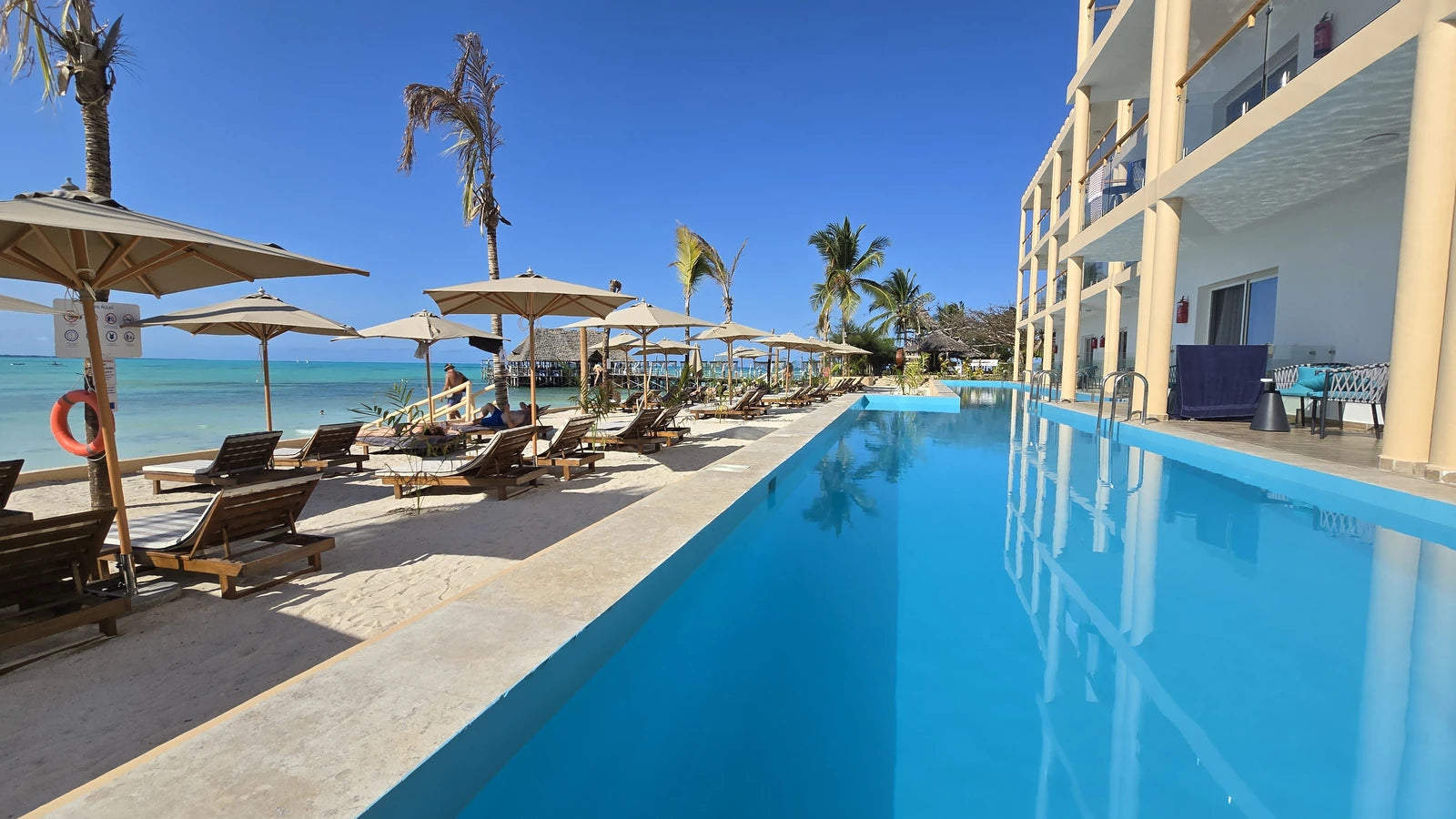Reef & Beach Resort, 
Jambiani Tanzania
