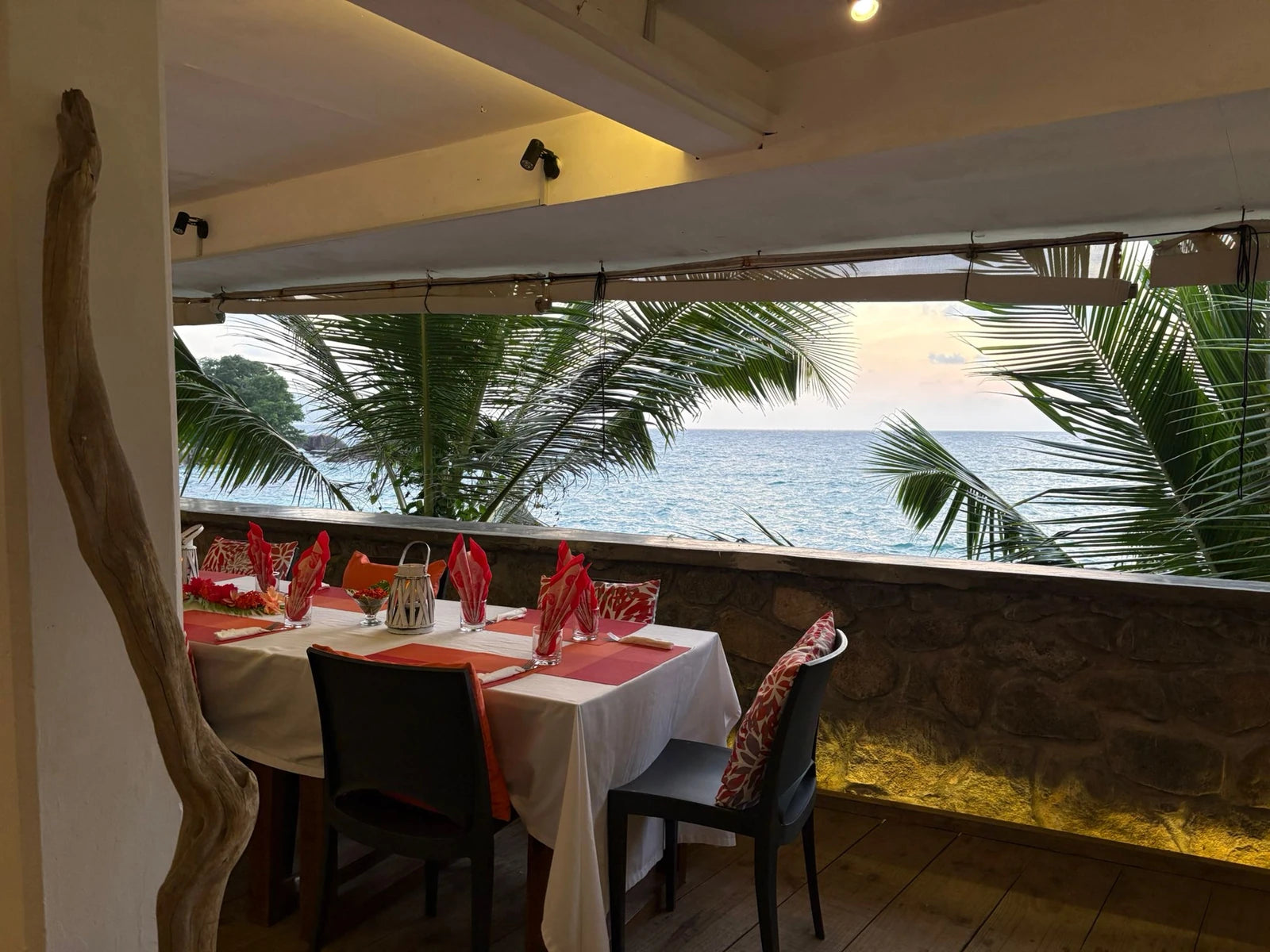 Rockpool Bar & Restaurant, Vista Do Mar Seychelles
